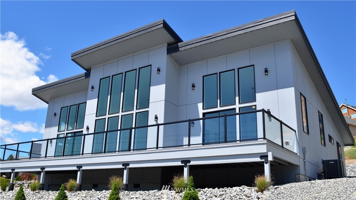Top 5 Lake Chelan Homes For Sale