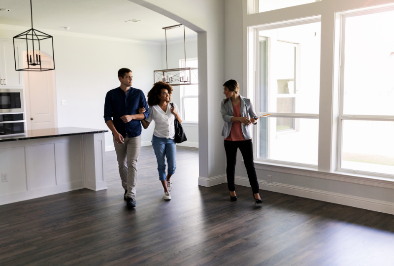 Realtor helping first time home buyers find their dream home.