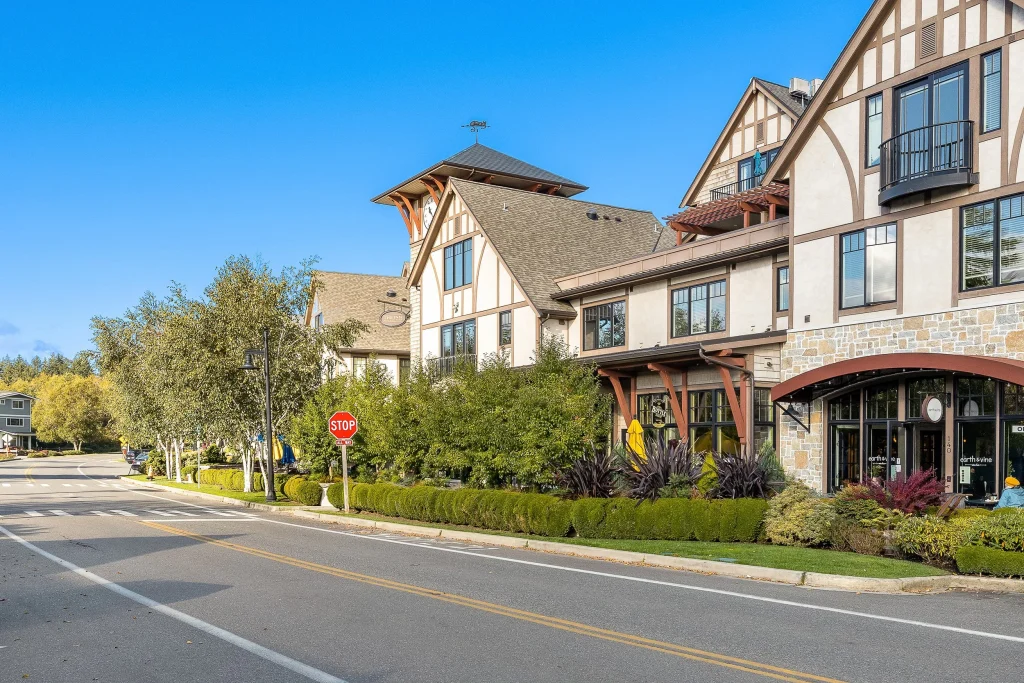 bainbridge island neighborhood