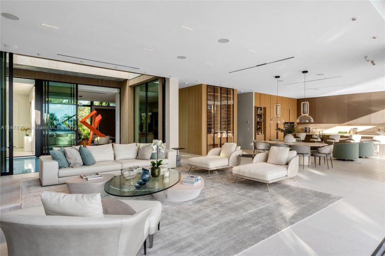 Home Staging Tips for Selling in Miami Beach
