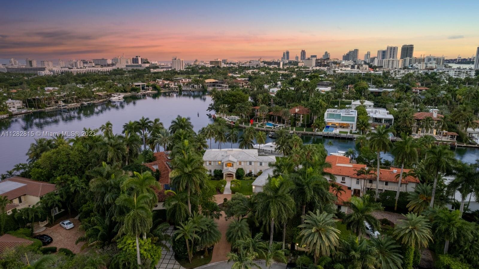 2501 Lake Ave