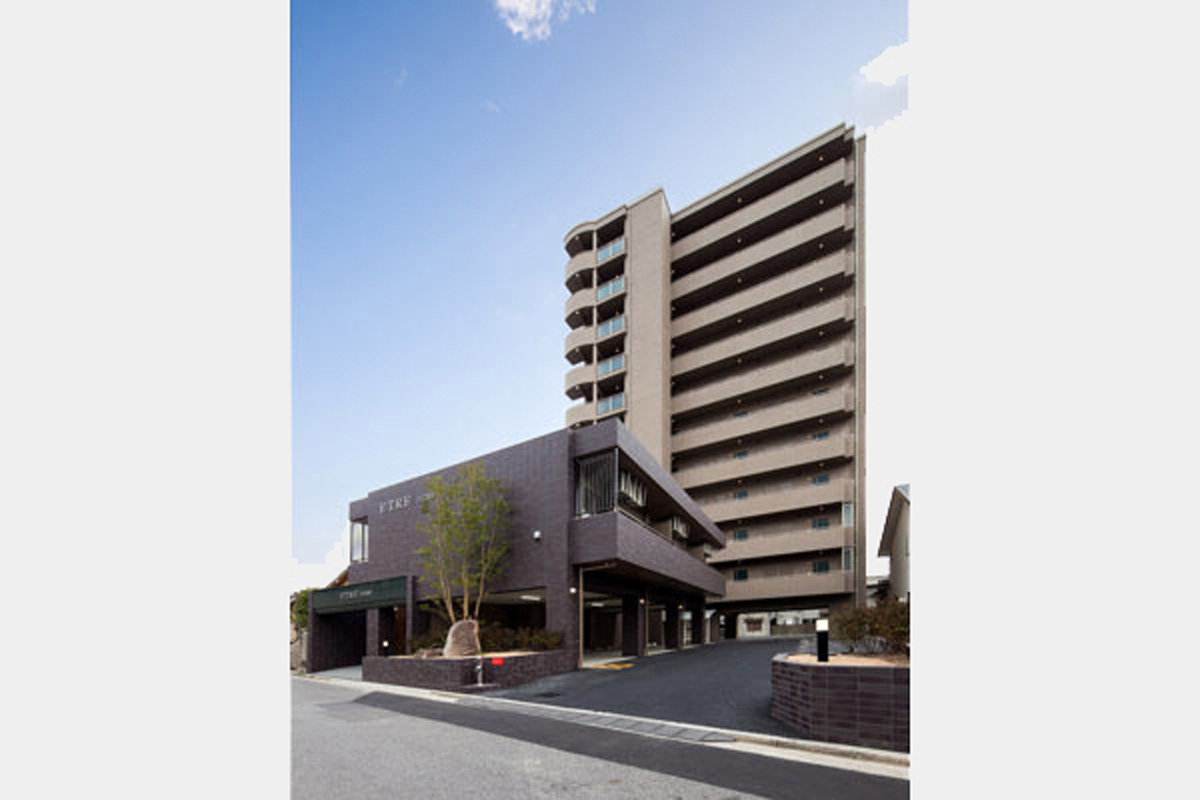 (J) Etre Furue Ekimae