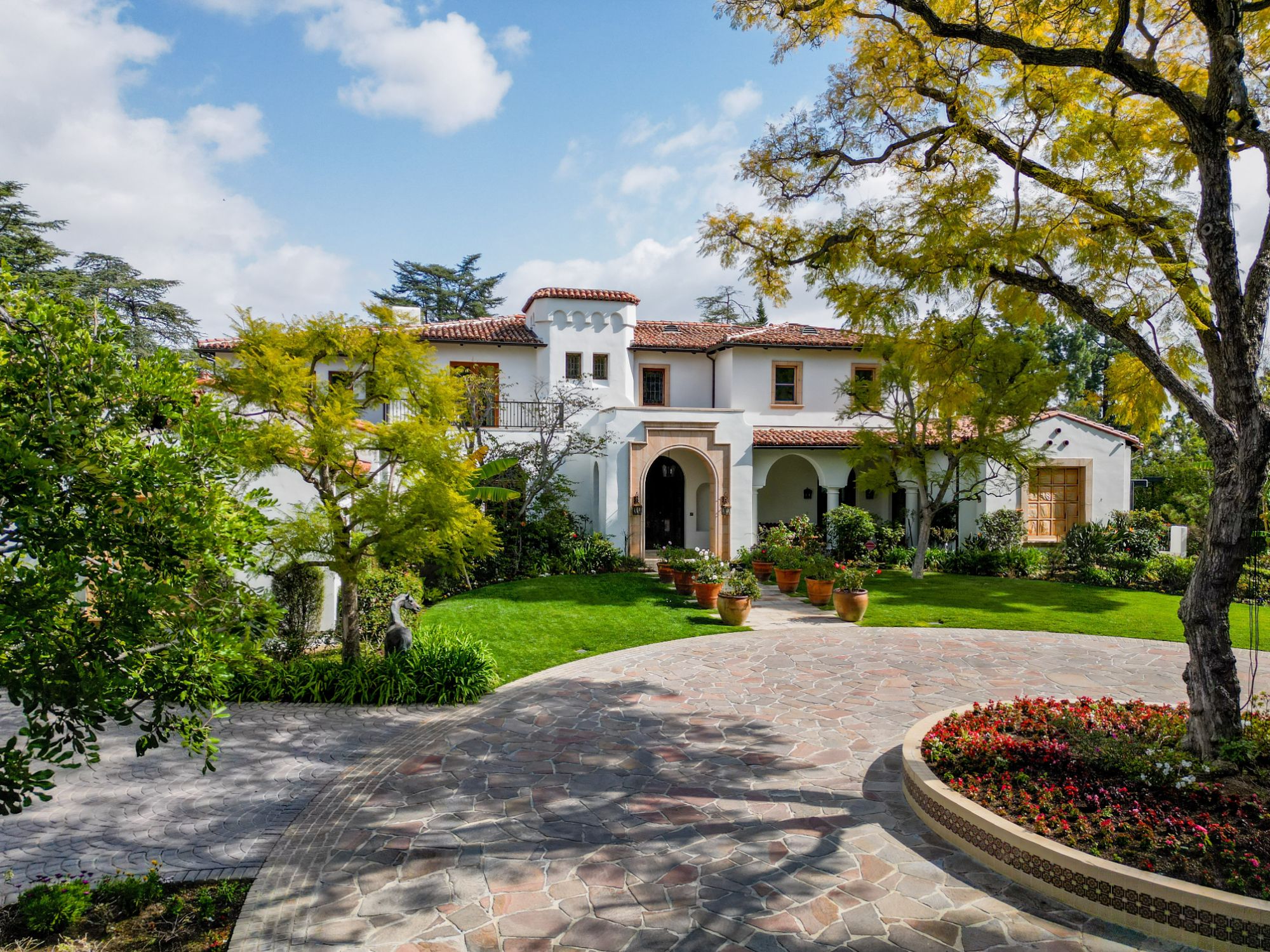 Spanish Colonial Estate - Ernie Carswell & Associates