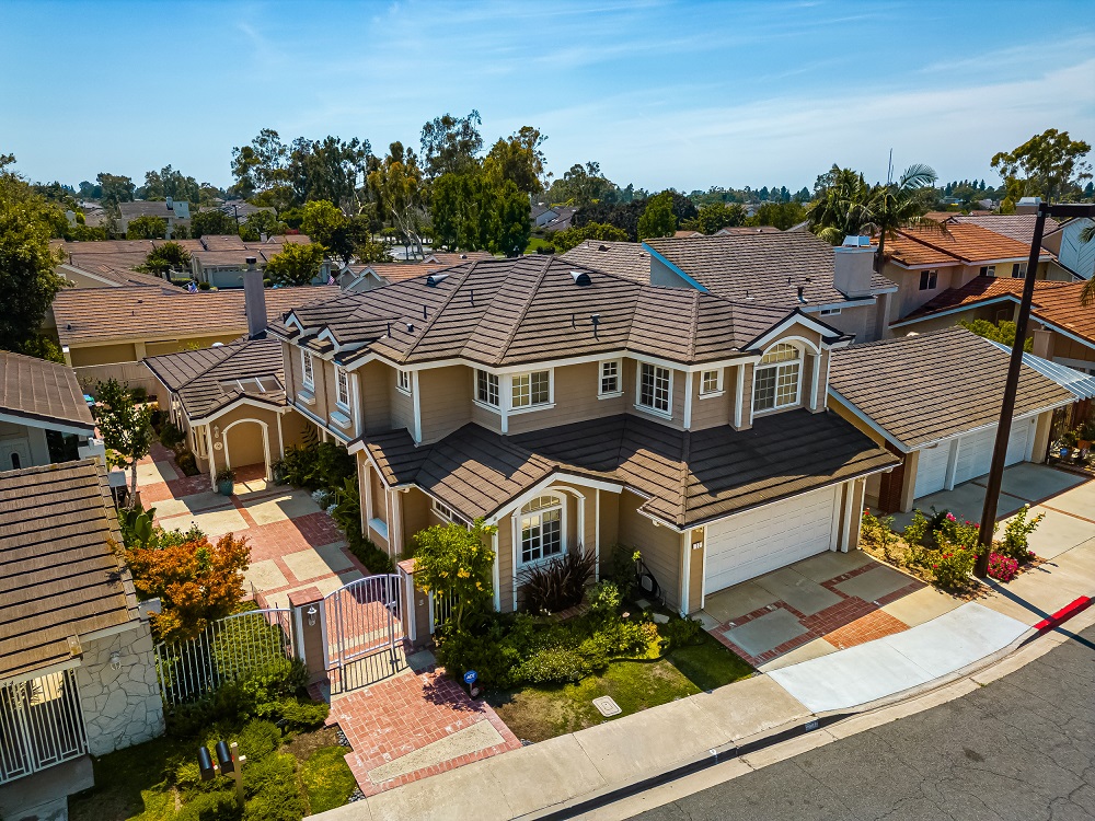 5-bedroom home for sale in Woodbridge Irvine with 3-car garage and landscaped yard