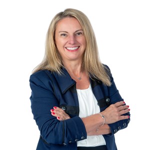 Betsy Maples