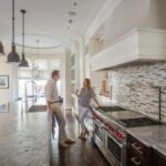 B3-BK251_MEGASP_M_20180813152032-400x267