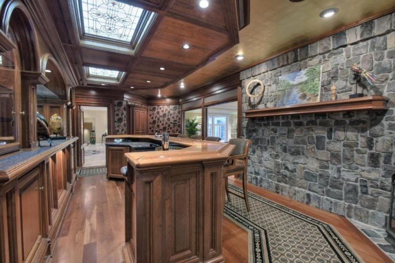 Jeff-Skoll-Luxury-Home-Bar