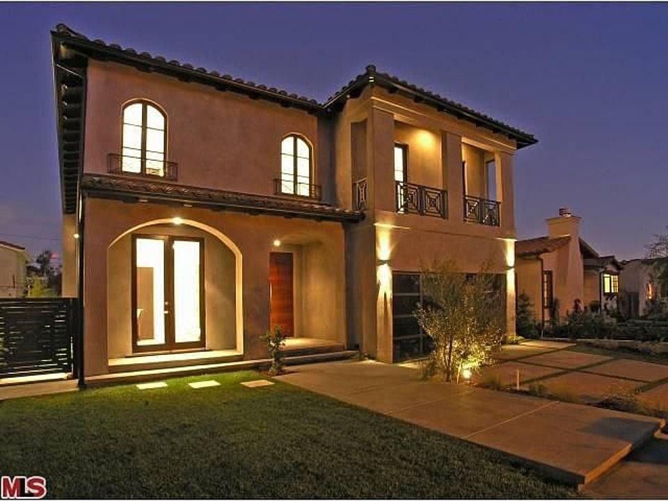 Manny-Pacquiao-LA-Home