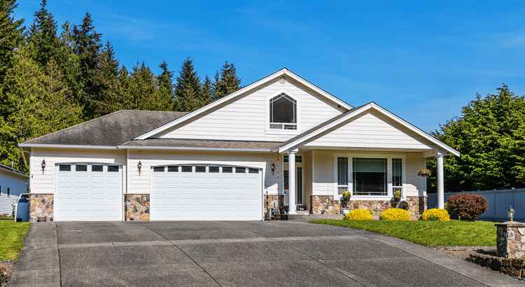 3 Reasons To Buy a Home This Summer 1