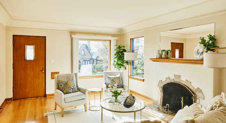 The Secret To Selling Using an Agent To Get Your House Noticed 1