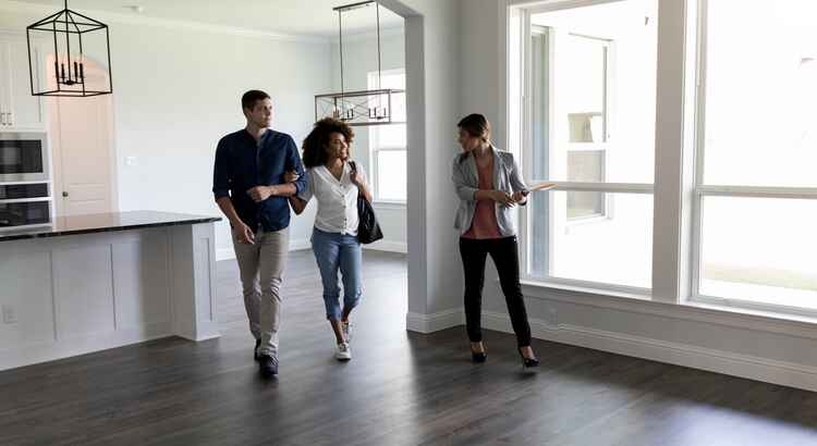 Why Having Your Own Agent Matters When Buying a New Construction Home 1