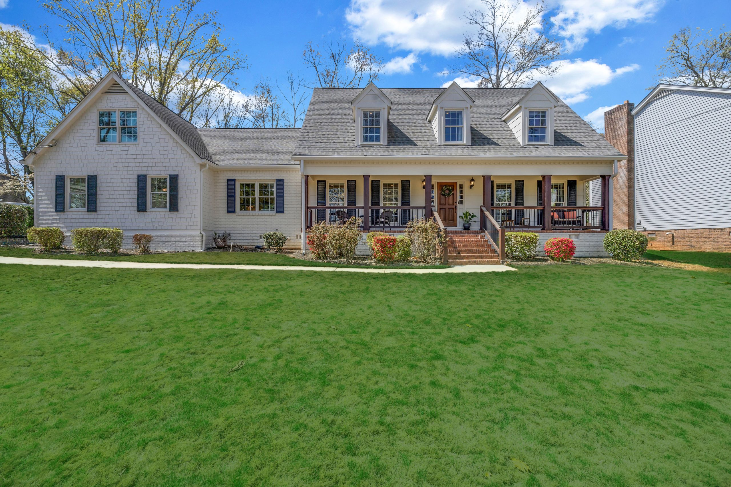 5002 Vernon Oaks Drive