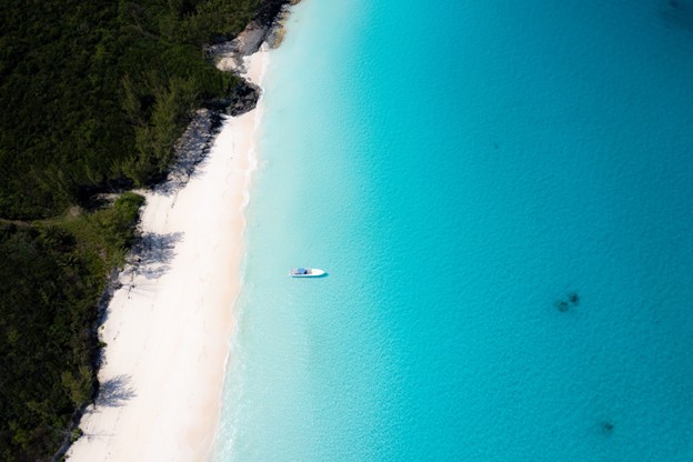 Why Foreigners are Relocating to Paradise in 2026