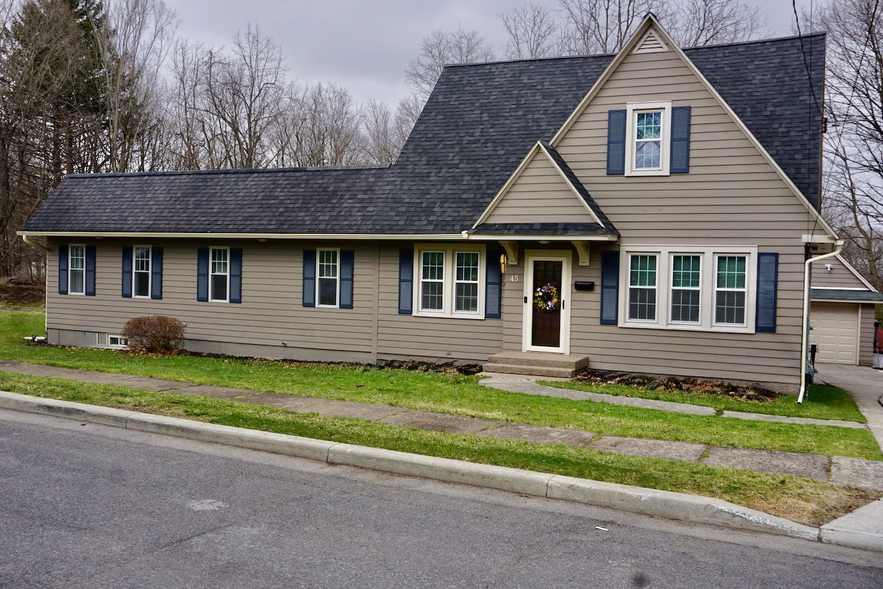 Move-In Ready Home for Sale in Canajoharie, NY | 45 3rd Ave Real Estate