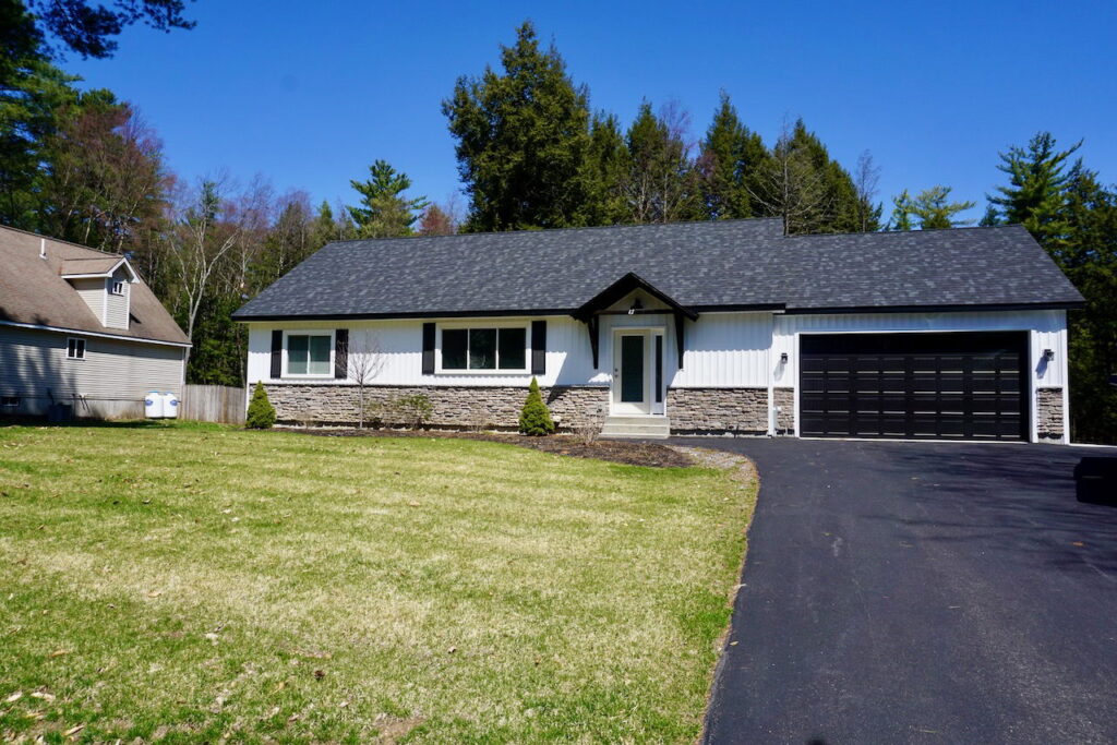 47 Locust Ridge Rd Corinth Ranch w/ In-Law Apt