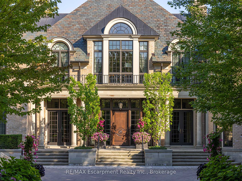 How to sell your Oakville waterfront home in today’s luxury market 3