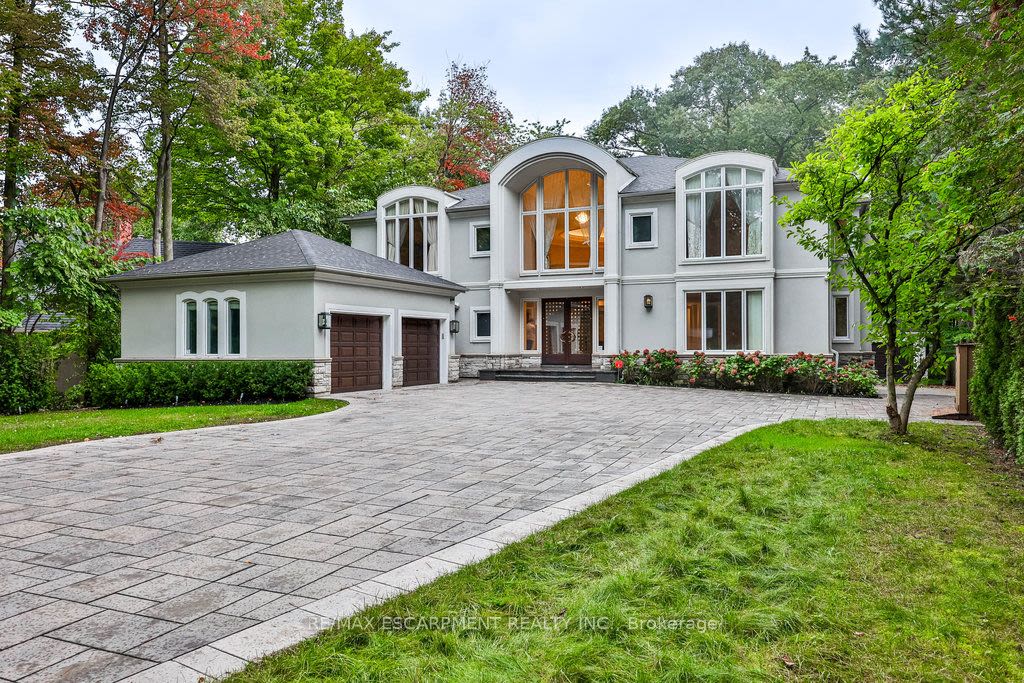 Selling a Custom Home in Mississauga: How to Tell the Story Behind the Design