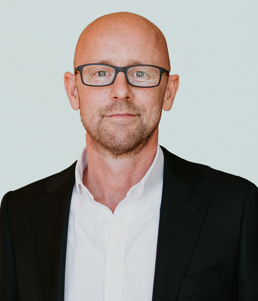 Luxury Real Estate Agent Ryan Zeppernick Headshot | IS Luxury