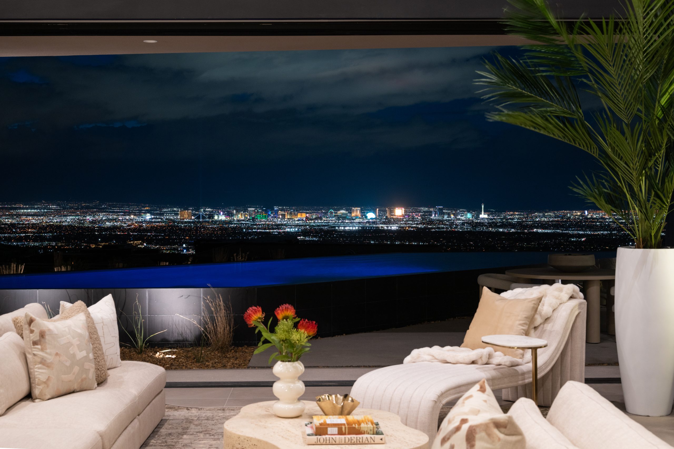Picture Idea: The Luxury Real Estate Market A Inside Look Spring 2025