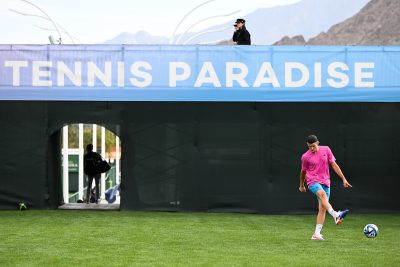 SUNDAY MARCH 5th: Dominic Thiem plays soccer at the Indian Wells Tennis Garden on Sunday, March 5th, 2023 in Indian Wells. (Kathryn Riley/BNP Paribas Open)