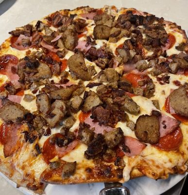 Luna’s Bar & Grill