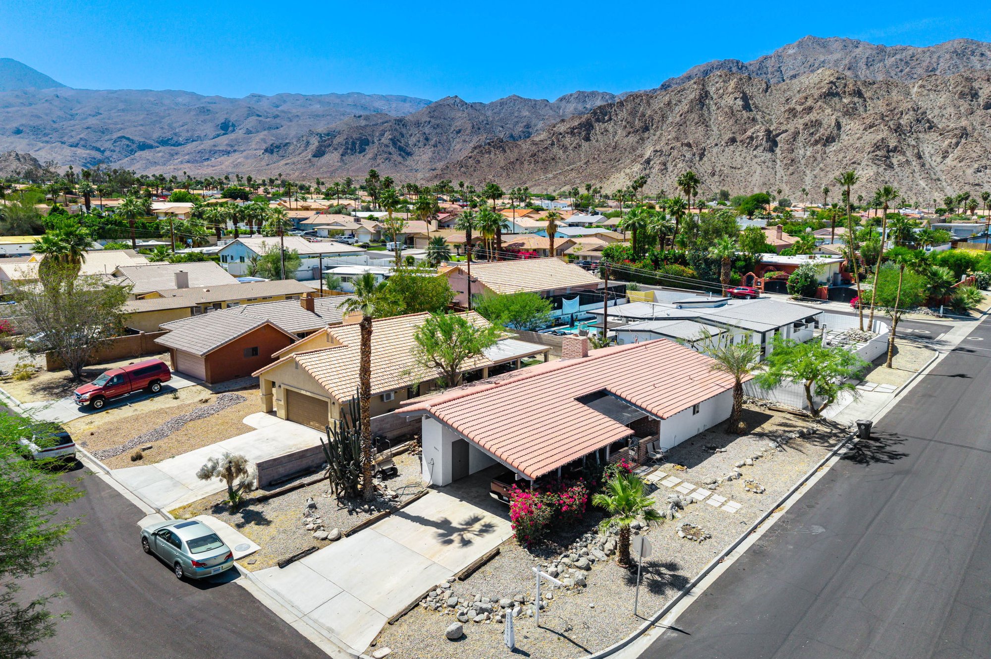 Remodeled LQ Cove Home