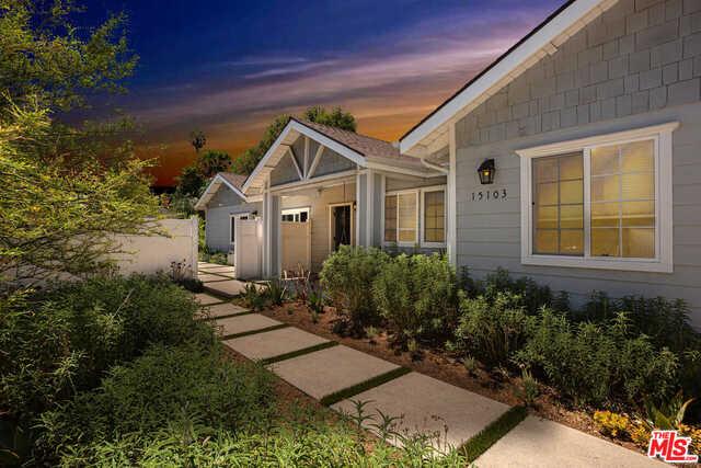 15103 Otsego St Featured Photo