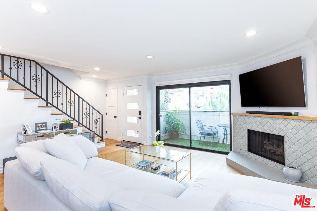 1625 Idaho Ave Featured Photo
