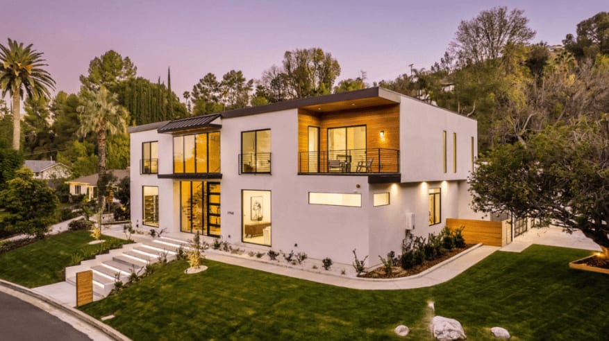 17960 Karen Dr Featured Photo