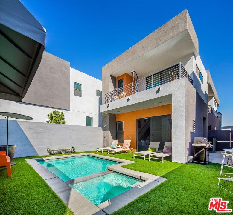 2705 Paragon Loop Featured Photo
