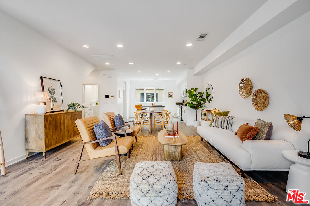 2930 Rowena Ave Featured Photo
