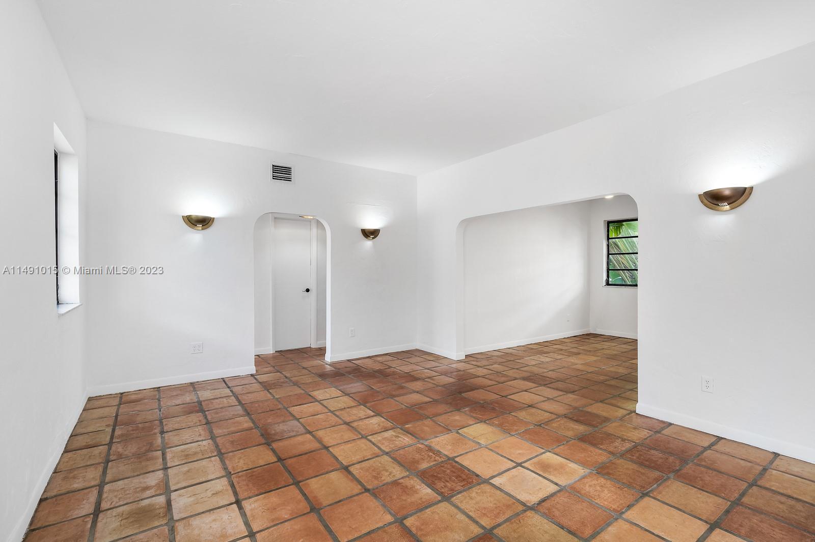 411 Meridian Ave Featured Photo