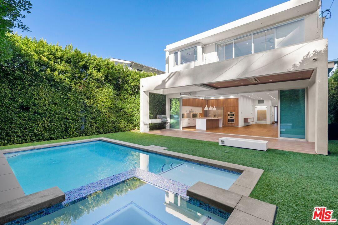 4207 Teesdale Ave Featured Photo
