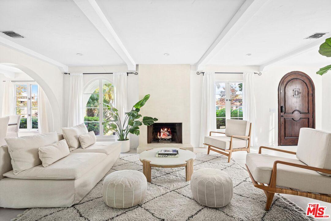4267 Murietta Ave Featured Photo