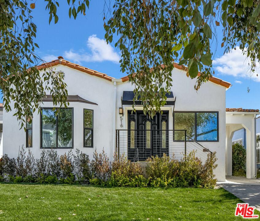 516 N Citrus Ave Featured Photo
