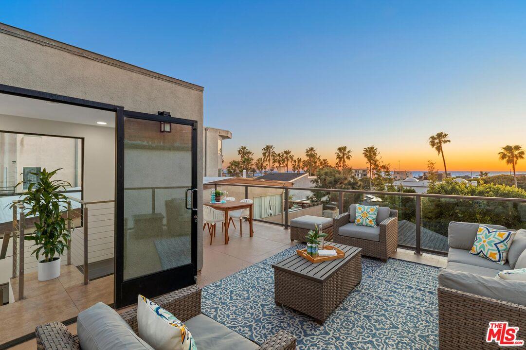6524 Vista Del Mar Featured Photo