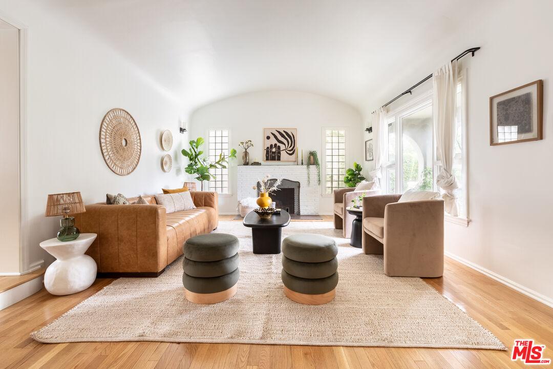 7459 Rosewood Ave Featured Photo