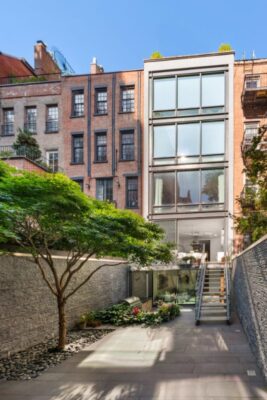 NYC Townhouse Seen on ‘Succession’ and ‘Gossip Girl’ Lists for $15M