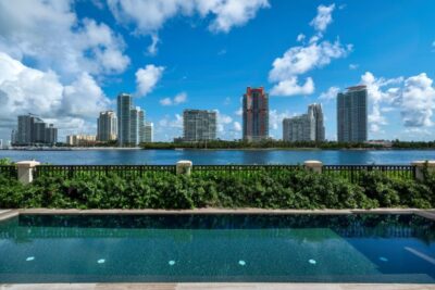 Ex-NHL goalie scores Palazzo Della Luna condo in Fisher Island per-square-foot record