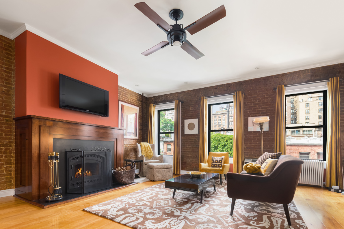 31 W 70th St Featured Photo