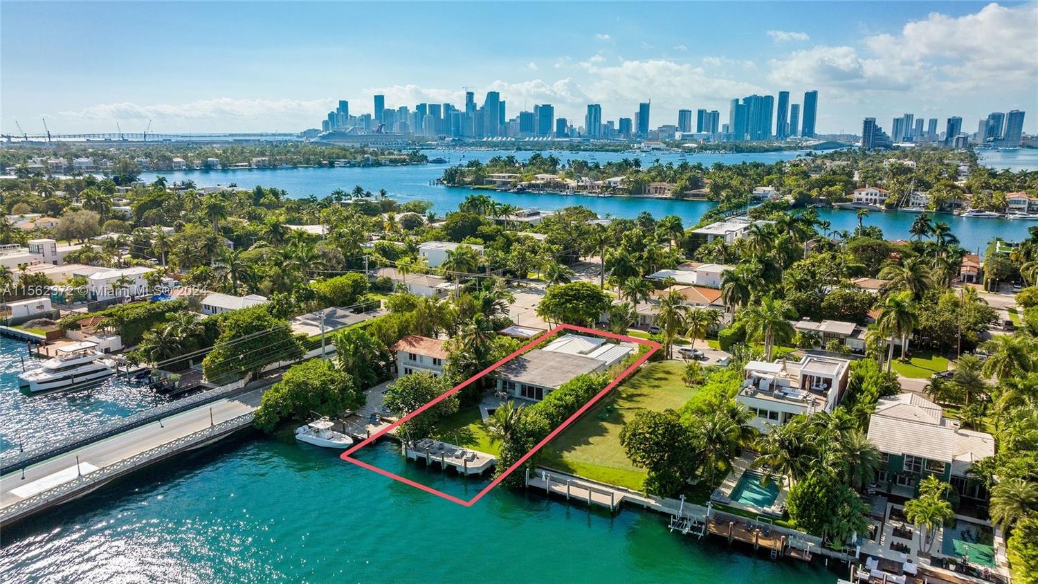 441 E Dilido Drive Featured Photo