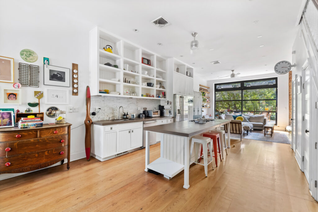 Listing Featured Photo