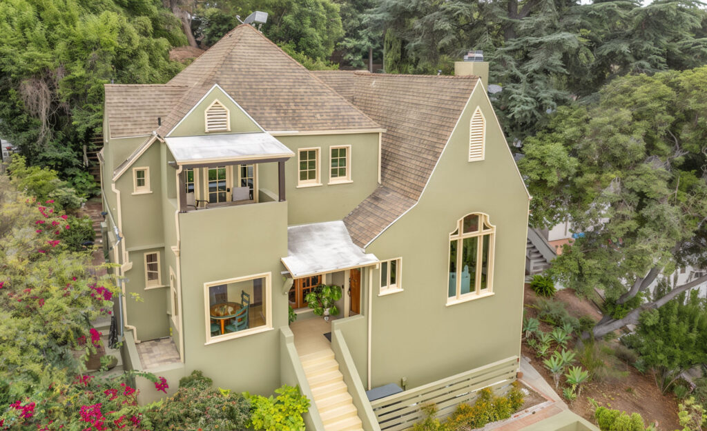 Listing Featured Photo