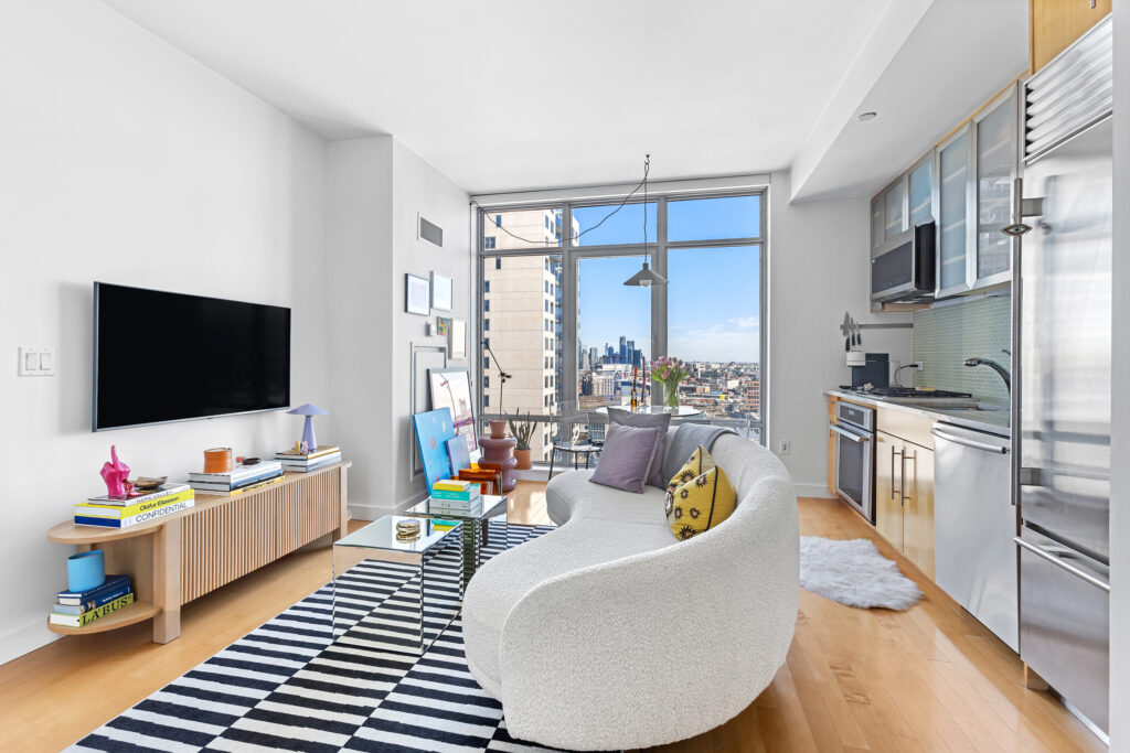 Listing Featured Photo