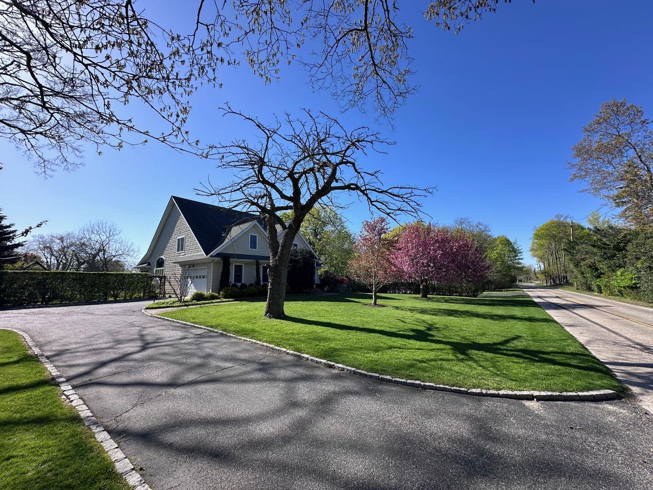 5850 New Suffolk Road Featured Photo