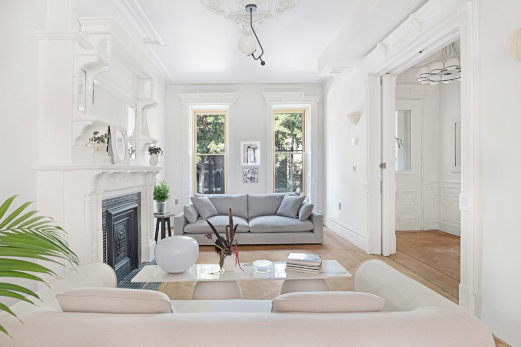 Listing Featured Photo