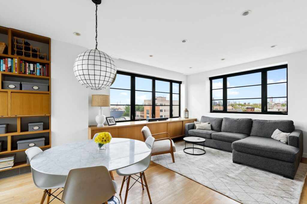 Listing Featured Photo