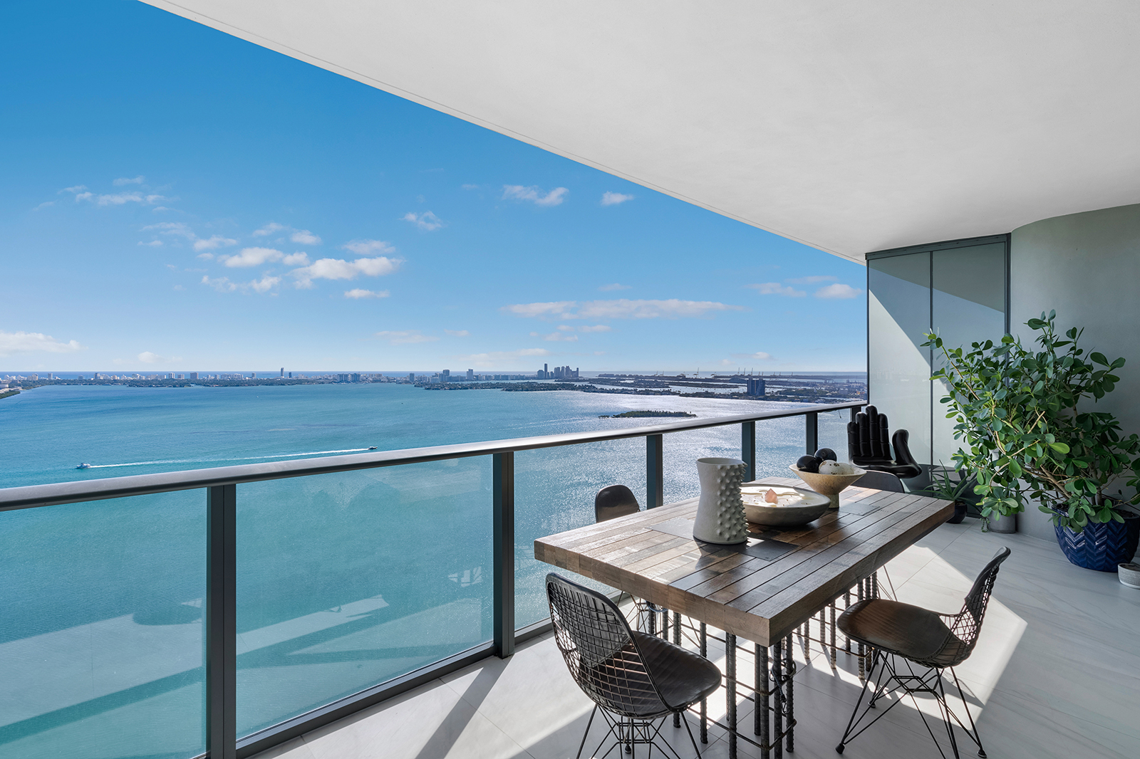 3131 NE 7th Avenue Featured Photo