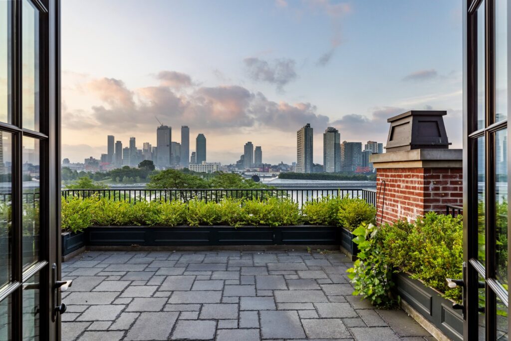 Listing Featured Photo