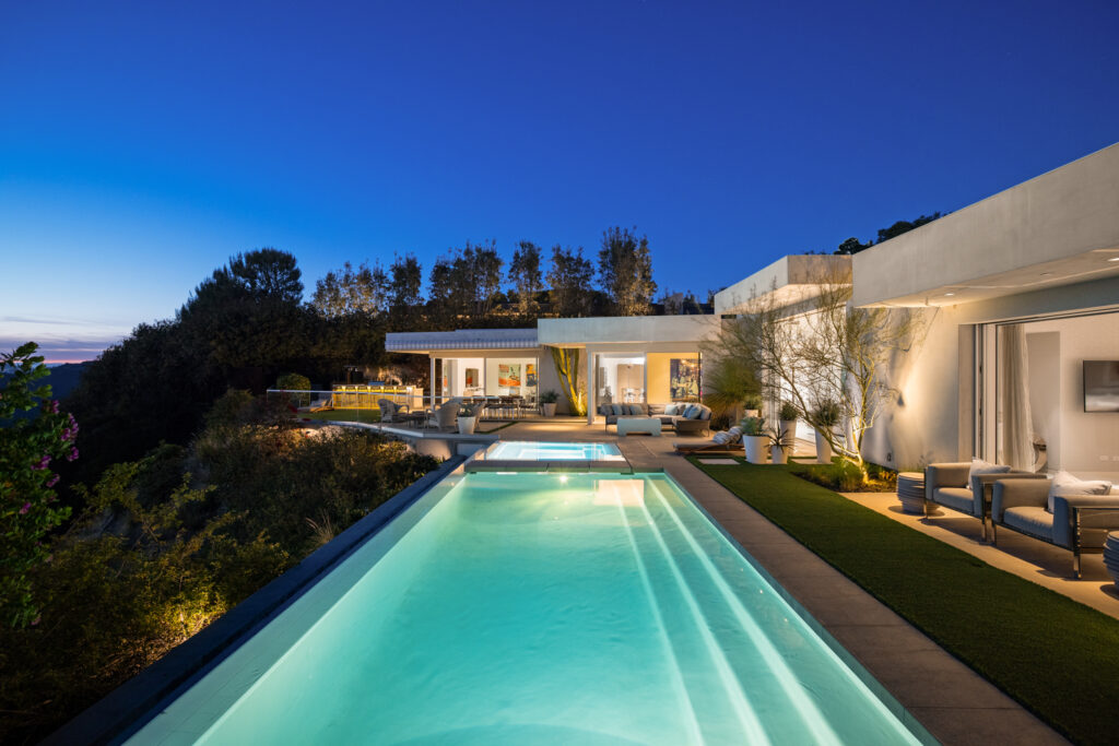 Listing Featured Photo